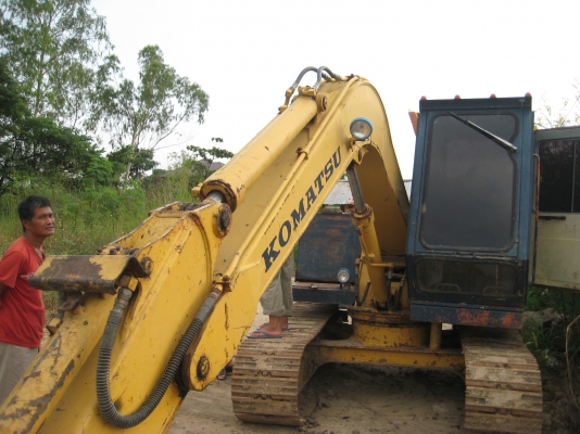 ขายรถแบคโฮ   komatsu PC 60-2   รถพร้อมทำงาน
