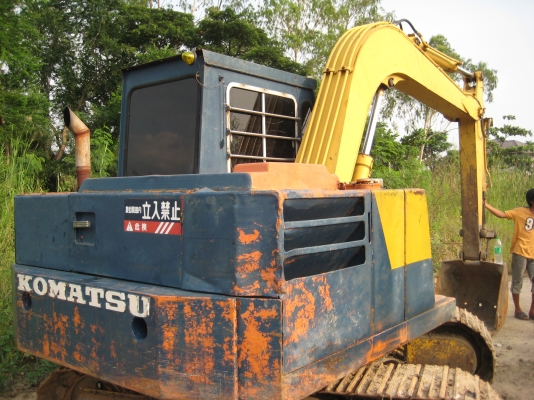 ขายรถแบคโฮ   komatsu PC 60-2   รถพร้อมทำงาน