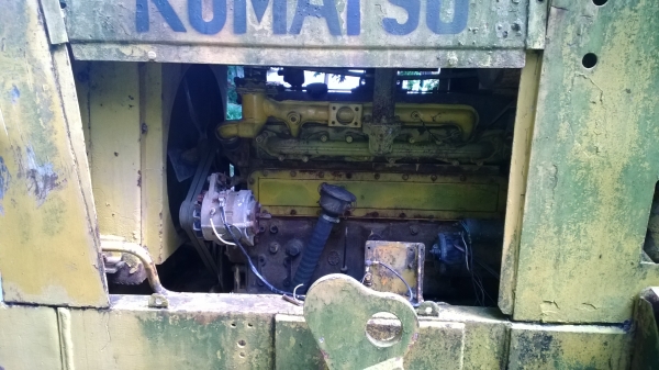 (ขายไปจ.พิจิตร)รถตักล้อยางJH63เลั้ยวเอว..ขายถูก จอดไว้ไม่ได้ใช้งาน เครื่องแน่น...รถใช้งานได้ปกติ....