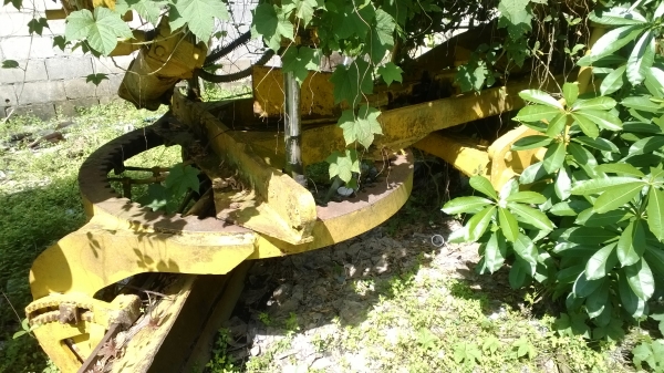 รถเกรดKOMATSU รถจอดไว้ ไม่ได้ใช้ ยังใช้งานได้...