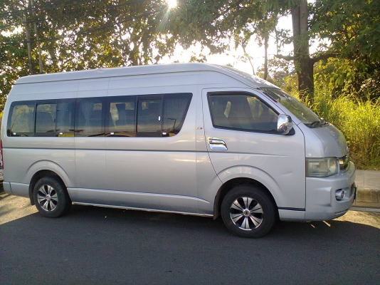 ขายดาวน์ รถตู้ โตโยต้าคอมพิวเตอร์ ปี2548 ต่อรองราคาได้ 0862465934