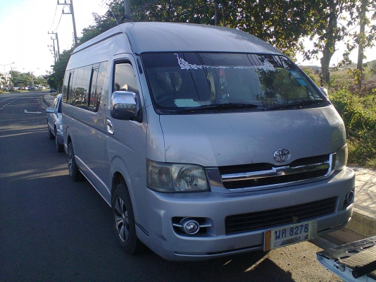 ขายดาวน์ รถตู้ โตโยต้าคอมพิวเตอร์ ปี2548 ต่อรองราคาได้ 0862465934