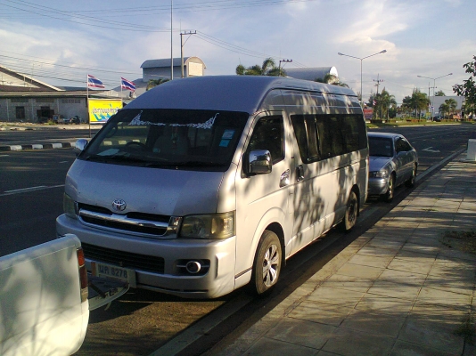 ขายดาวน์ รถตู้ โตโยต้าคอมพิวเตอร์ ปี2548 ต่อรองราคาได้ 0862465934