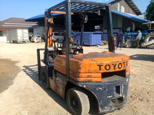 โฟล์คลิฟ TOYOTA 5FD25 เสา 3 เมตร เกียร์ธรรมดา เครื่องดีเซล