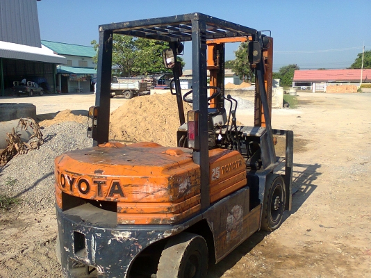 โฟล์คลิฟ TOYOTA 5FD25 เสา 3 เมตร เกียร์ธรรมดา เครื่องดีเซล