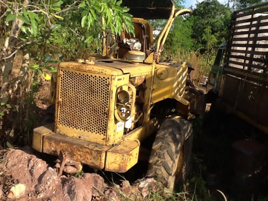 ขายครับ รถตัก ตามสภาพ cat 920 จอดนานครับ เครื่องติดใด้