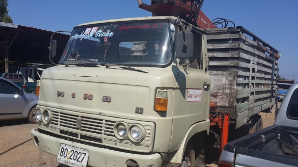 ขายรถ 6 ล้อ HINO ติดเฮี้ยบ 3 T เครื่อง WO6D
