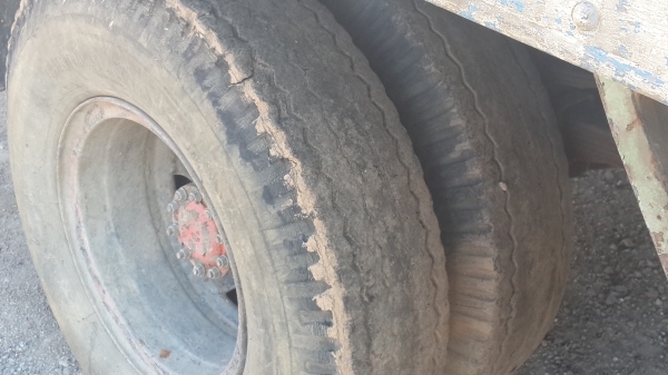 ขายรถ 6 ล้อ HINO ติดเฮี้ยบ 3 T เครื่อง WO6D