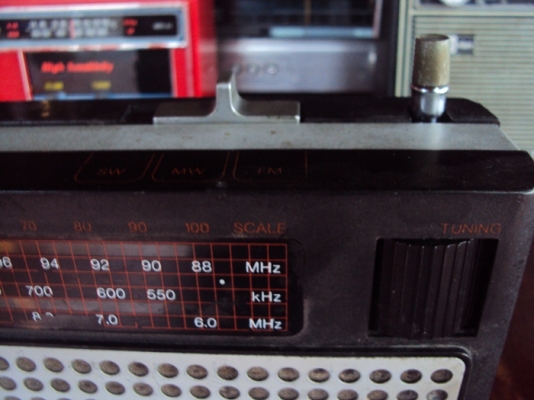ขายวิทยุธานินทร์ 2 เครื่อง