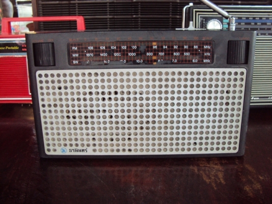 ขายวิทยุธานินทร์ 2 เครื่อง