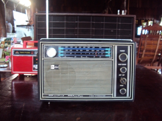 ขายวิทยุธานินทร์ 2 เครื่อง