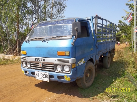 ขาย4ล้อกลางพร้อมใช้  เพลาลอย   88  แรงแจ้งเข้าเล่มแล้ว  เกียร์สายสั้น