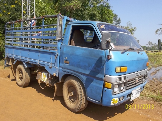 ขาย4ล้อกลางพร้อมใช้  เพลาลอย   88  แรงแจ้งเข้าเล่มแล้ว  เกียร์สายสั้น