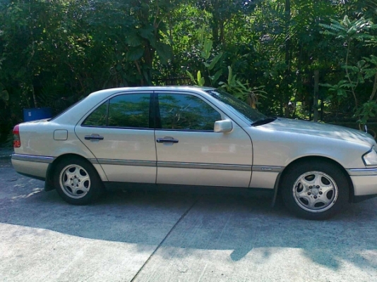 รายละเอียด ขายด่วน!! BENZ รุ่น C220 รถสวยๆๆ ทะบียนก็สวยค่ะ กทม. ฐค 7557 รายละเอียด ขายด่วน!! BENZ รุ่น C220 รถสวยๆๆ ทะบียนก็สวยค่ะ กทม. ฐค 7557