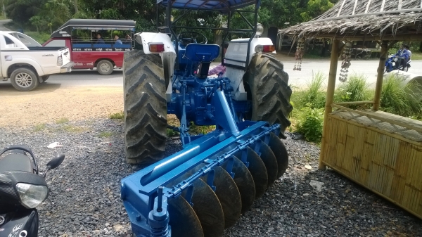 FORD 6600 เล่มทะเบียน มีจานเจ็ด เก็บงาน เก็บสีสวยสด...พร้อมใช้