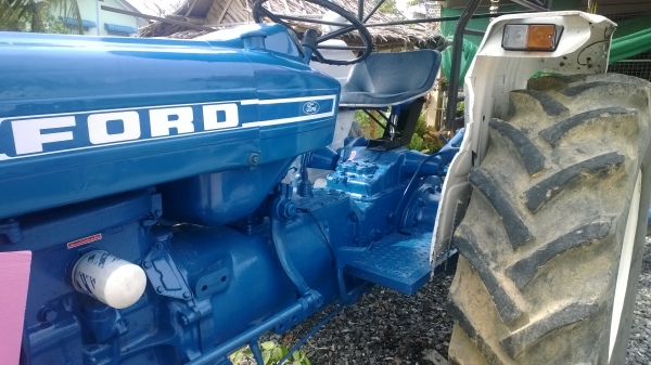 FORD 6600 เล่มทะเบียน มีจานเจ็ด เก็บงาน เก็บสีสวยสด...พร้อมใช้