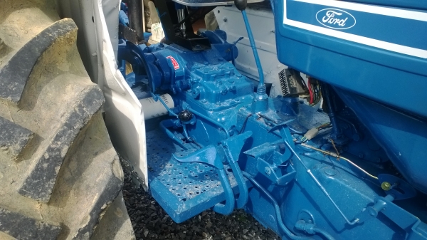 FORD 6600 เล่มทะเบียน มีจานเจ็ด เก็บงาน เก็บสีสวยสด...พร้อมใช้