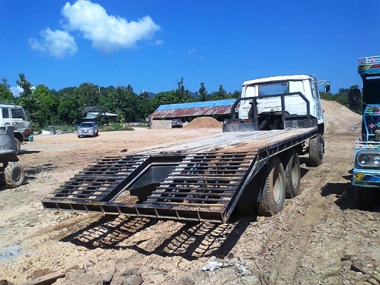 สิบล้อ สองเพลา NISSAN UD CW 30M เครื่อง 240 แรงม้า เครื่องดี คัสซีสวย ยางขนาด1000 ยางดีทุกเส้น ชอบราคาเท่าไรต่อรองได้ครับ