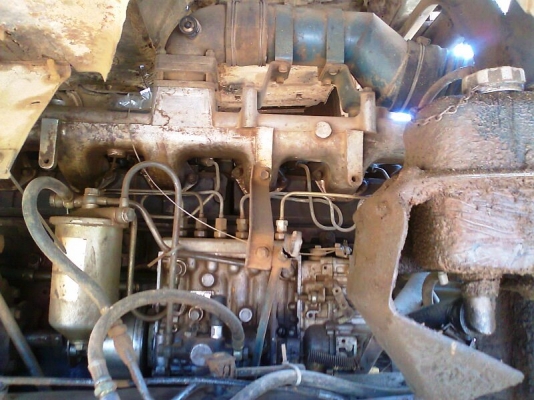 สิบล้อ สองเพลา NISSAN UD CW 30M เครื่อง 240 แรงม้า เครื่องดี คัสซีสวย ยางขนาด1000 ยางดีทุกเส้น ชอบราคาเท่าไรต่อรองได้ครับ