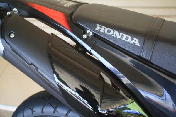 __CRF 250 M  ปี2013 วิ่ง 94 km.แท้ๆ (รถ 2 เดือน) $ 117,000__