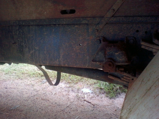 มิตซูบิซิ ฟูโซ่ ขายรถบรรทุก  ใหญ่  ยาว ห้าเมตร รถห้าง(ลดราคา เหลือ5000)