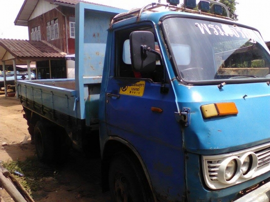 ขายรถหกล้อเล็ก หัวแคชซี เครื่องยนต์ 74 สภาพเดิมๆ แห้งๆ แซสซีสวยไม่ผุ สีไม่เคยทำ ยางสวย  เครื่องแน่นๆ  สตาร์คติดง่าย เบรคดีมาก ทะเบียนต่อ 58