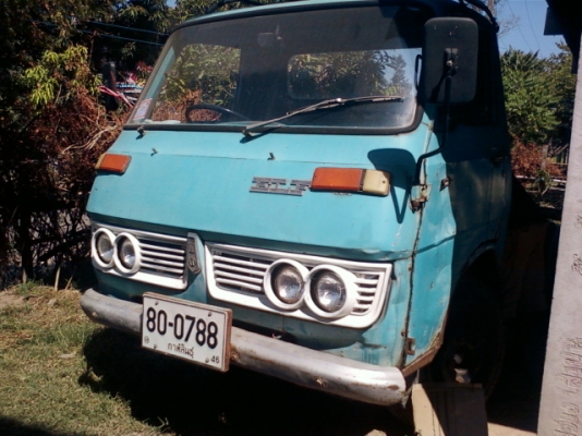 ขายรถหกล้อเล็ก หัวแคชซี เครื่องยนต์ 74 สภาพเดิมๆ แห้งๆ แซสซีสวยไม่ผุ สีไม่เคยทำ ยางสวย  เครื่องแน่นๆ  สตาร์คติดง่าย เบรคดีมาก ทะเบียนต่อ 58