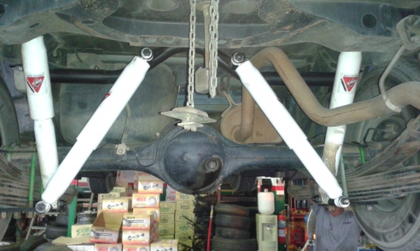 ขายอุปกรณ์โช๊คไขว้สำเร็จรูปไม่ต้องเชื่อมตัวถังรถครับ(มีสิทธิบัตร)