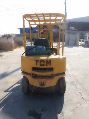 ขายรถ โฟล์คลิฟท์ TCM FD20เครื่องNISSAN DIESEL4สูบ เจ้าของขายเอง021918068เป็นเอกวัสดุภัณฑ์