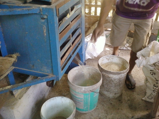 ขายโรงสีข้าว สี่ข้าวได้ประมาณวันละ 20กระสอบ