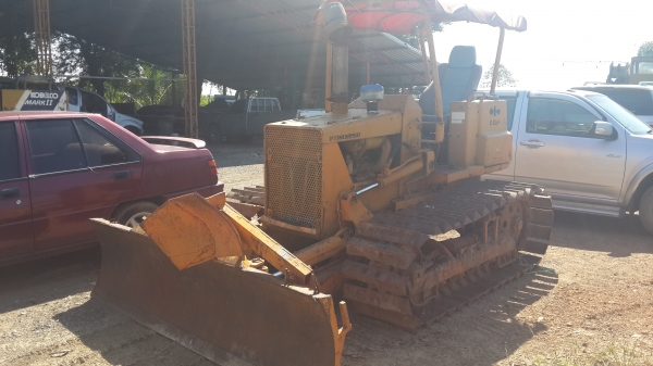 ขายด่วนรถดัน KOMUTSU D20-5 สไล 6 ทิศทาง