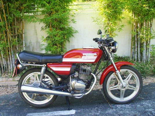 *** ขาย Honda ss1 125 cc ทะเบียนแท้พร้อมโอน *** *** ขาย Honda ss1 125 cc ทะเบียนแท้พร้อมโอน ***