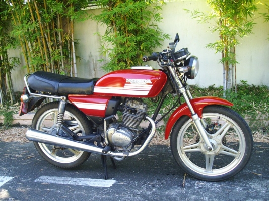 *** ขาย Honda ss1 125 cc ทะเบียนแท้พร้อมโอน ***