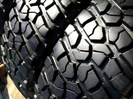 ขายยาง BF Goodrich Mudterrain KM2 285 75 r16 ดอก1.2เซนต์