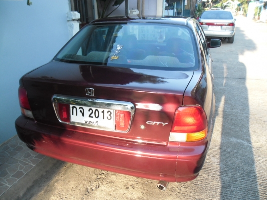ต้องการขายhonda city สวยๆ ต้องการขายhonda city สวยๆ