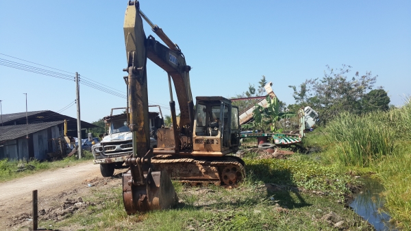 ขายรถแมคโคร SUMITTOMO 120 ขายรถแมคโคร SUMITTOMO 120