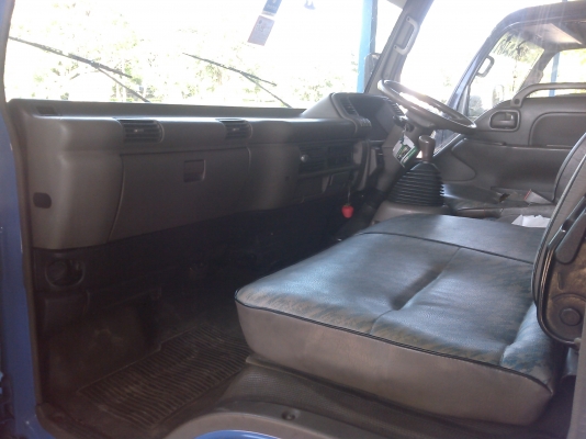 ขายหกล้อรับส่งนักเรียนสภาพสวยพร้อมใช้