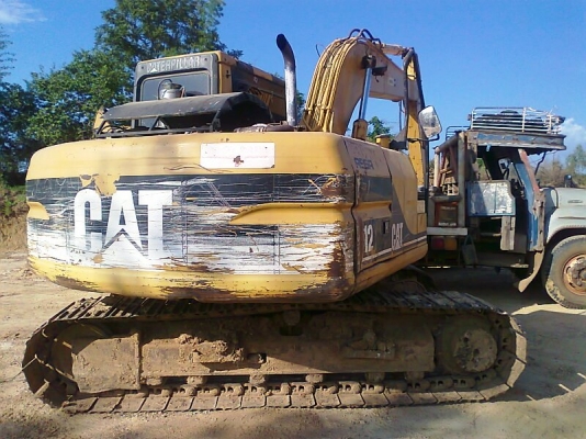 รถแบคโฮ CAT 312 V2 รุ่น บูม อาร์มยาวพิเศษ รถสวยสีเดิม ๆ พร้อมใช้งาน มีทะเบียนครบ.