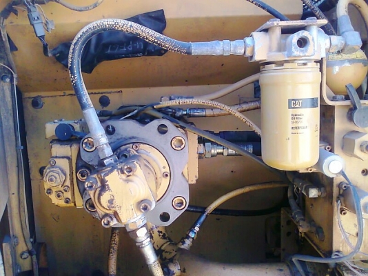 รถแบคโฮ CAT 312 V2 รุ่น บูม อาร์มยาวพิเศษ รถสวยสีเดิม ๆ พร้อมใช้งาน มีทะเบียนครบ.