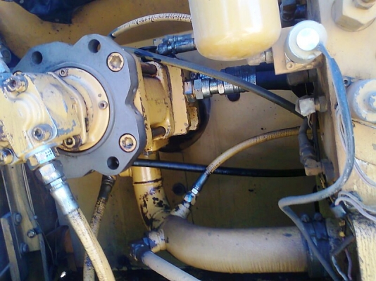 รถแบคโฮ CAT 312 V2 รุ่น บูม อาร์มยาวพิเศษ รถสวยสีเดิม ๆ พร้อมใช้งาน มีทะเบียนครบ.