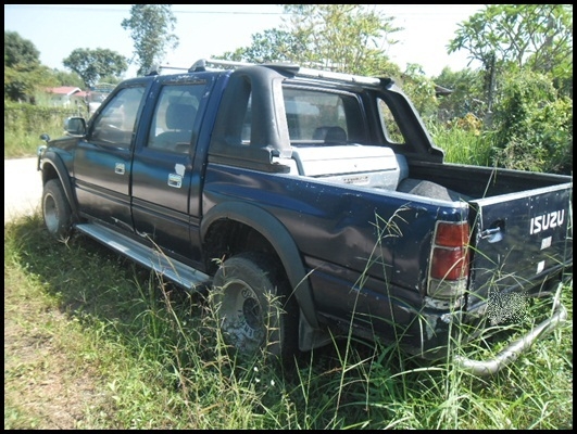 ปิ๊กอัพ 4 ประตู สภาพสวยๆ น่าใช้ ปิ๊กอัพ 4 ประตู สภาพสวยๆ น่าใช้