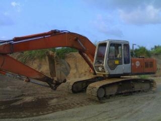 ขายHITACHI EX200-2ซุปเปอร์ สภาพสวยพร้อมใช้ ราคาต่อรองได้ ติดต่อได้ที่คุณอ๊อฟ พิจิตร 086-737-9991
