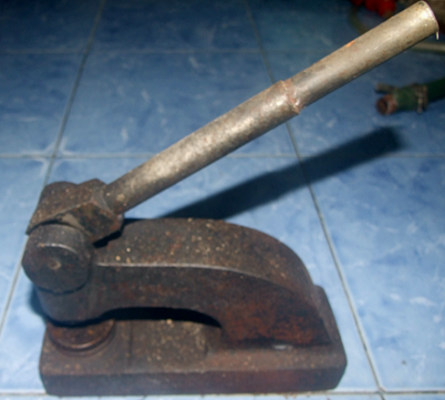 ขายแท่นกดนูน 750 บาท สภาพดีครับแข็งแรงทนทาน