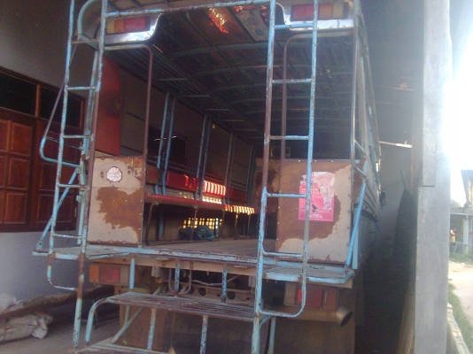 ขายรถ ISUZU หกล้อ NKR110แรง สภาพสวยเดิมๆจากห้าง มีหลังคาเจ้าของขายเองครับ ราคา380000บครับ