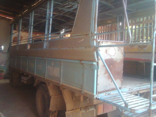 ขายรถ ISUZU หกล้อ NKR110แรง สภาพสวยเดิมๆจากห้าง มีหลังคาเจ้าของขายเองครับ ราคา380000บครับ