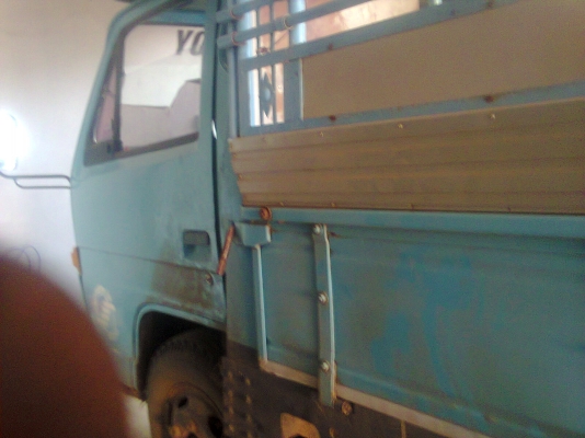 ขายรถ ISUZU หกล้อ NKR110แรง สภาพสวยเดิมๆจากห้าง มีหลังคาเจ้าของขายเองครับ ราคา380000บครับ