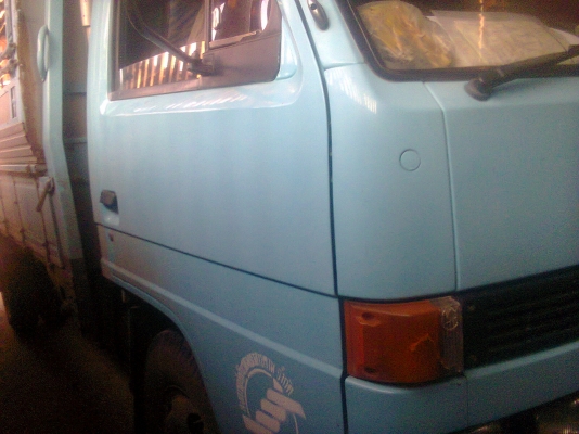 ขายรถ ISUZU หกล้อ NKR110แรง สภาพสวยเดิมๆจากห้าง มีหลังคาเจ้าของขายเองครับ ราคา380000บครับ