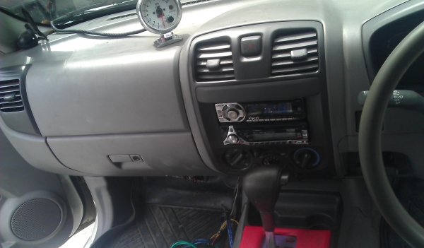 ดีแม็กสวยๆมาแล้วเกียออโต้นะวางเจติดแก๊สแม็ก20ลดแล้ว145000