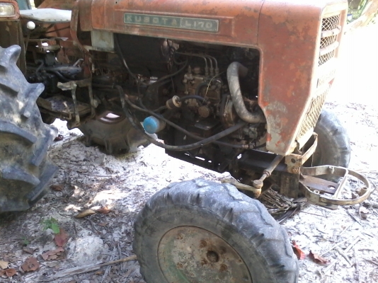 ขายรถไถคูโบต้า 20แรง 3สูบ มีผานพรวน   เครื่อง เกียร์ ไฮโดรลก pto ทุกอย่างทำงานได้หมด