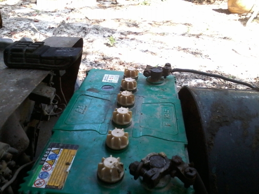 ขายรถไถคูโบต้า 20แรง 3สูบ มีผานพรวน   เครื่อง เกียร์ ไฮโดรลก pto ทุกอย่างทำงานได้หมด